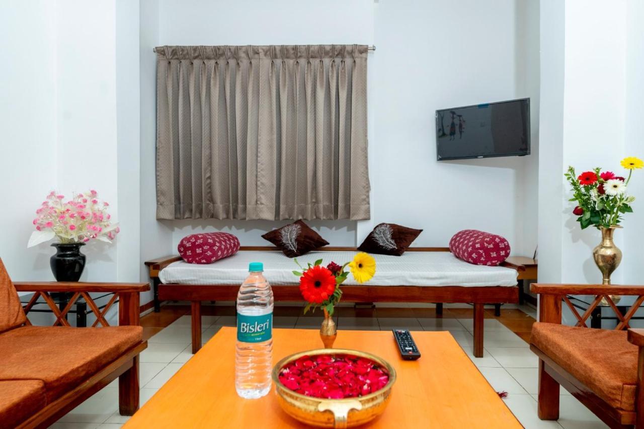 Hotel Green Field Satara Eksteriør bilde