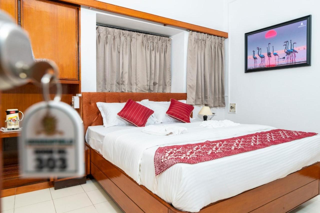 Hotel Green Field Satara Eksteriør bilde