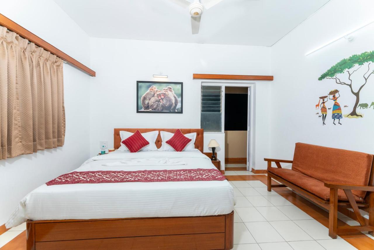 Hotel Green Field Satara Eksteriør bilde